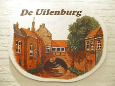 Verpleeghuis Oosterhof: naamborden afdelingen / De Uilenburg.